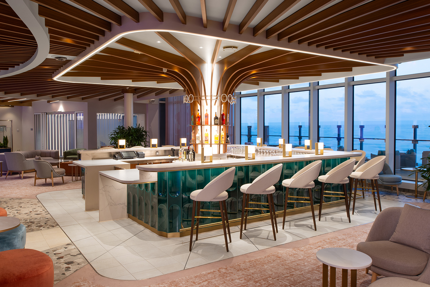 Champagne & Lobby Bar